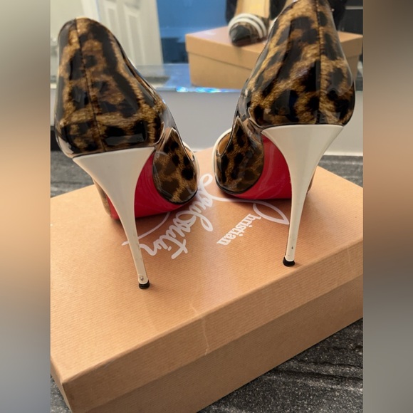 Christian Louboutin Pumps - Picture 5 of 8